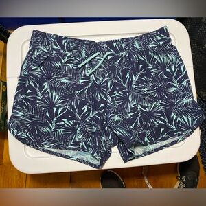 Columbia PFG women’s shorts, size large